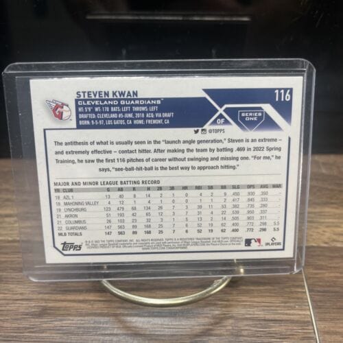 Cheap Sneaks Footwear/Sports Cards Baseball Card Steven Kwan Rainbow Foil 2023 Topps Series 1 Gold Cup Guardians