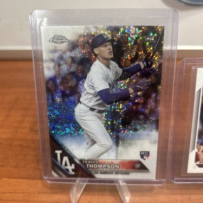 Cheap Sneaks Footwear/Sports Cards Baseball Card Trayce Thompson (RC) 2016 Topps Chrome Update Speckle Refractor #HMT18