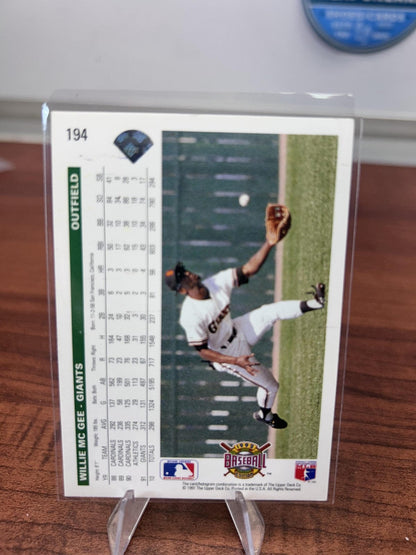 Cheap Sneaks Footwear/Sports Cards Baseball Card Willie McGee 1992 Upper Deck #194 San Francisco Giants