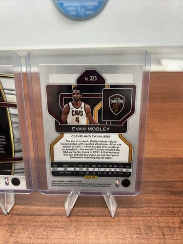 Cheap Sneaks Footwear/Sports Cards Basketball Card Evan Mobley (RC) 2021-22 Panini Prizm #325  21-22 Panini Select #5 (RC