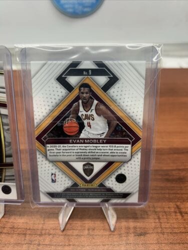Cheap Sneaks Footwear/Sports Cards Basketball Card Evan Mobley (RC) 2021 Panini Prizm #9 Emergent 21-22 Select (RC) # 5 C