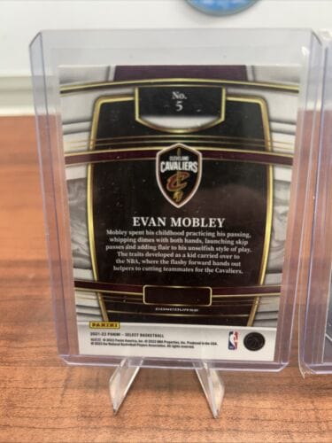 Cheap Sneaks Footwear/Sports Cards Basketball Card Evan Mobley (RC) 2021 Panini Prizm #9 Emergent 21-22 Select (RC) # 5 C