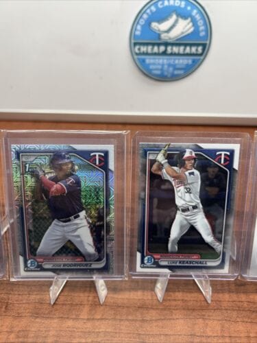 Cheap Sneaks Footwear/Sports Cards Basketball Card Minnesota Twins 2023/24 Bowman Chrome Lot (6) Lee, Mercedes,Rodriguez,