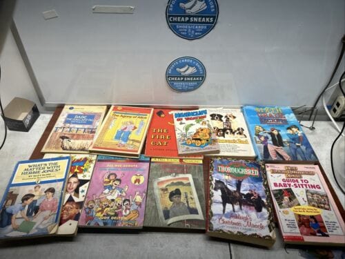 Cheap Sneaks Footwear/Sports Cards Books Children Book Lot Of 12 Sixth Grade Secrets,Babe The Gallant Pig,Batho