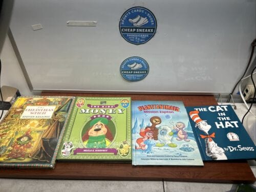 Cheap Sneaks Footwear/Sports Cards Children Hardback Book Lot Of 4 The Kids Money Book, Christmas Witch,C