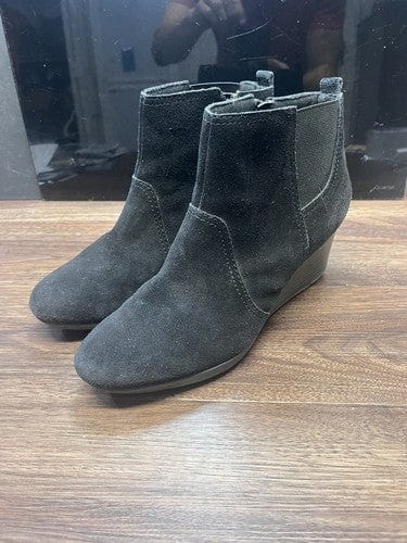 Cheap Sneaks Footwear/Sports Cards Clarks Women’s Size 7.5 Leather  Boots