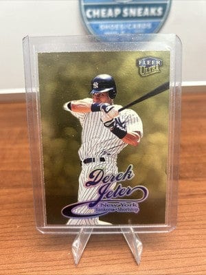 Cheap Sneaks Footwear/Sports Cards Derek Jeter 1999 Fleer Ultra BASEBALL #30G Gold Medallion Yankees