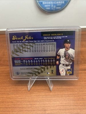 Cheap Sneaks Footwear/Sports Cards Derek Jeter 1999 Fleer Ultra BASEBALL #30G Gold Medallion Yankees