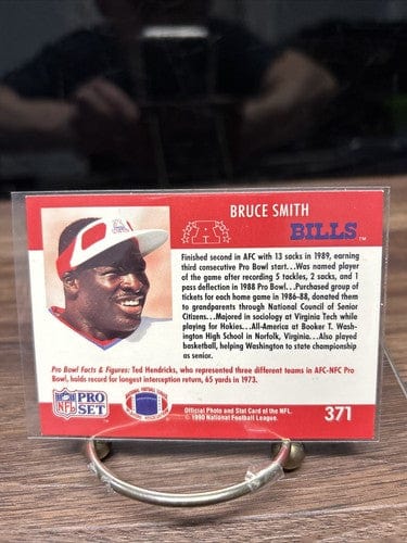 Cheap Sneaks Footwear/Sports Cards Football Card 1990 Pro Set Football #371 Bruce Smith PRO BOWL