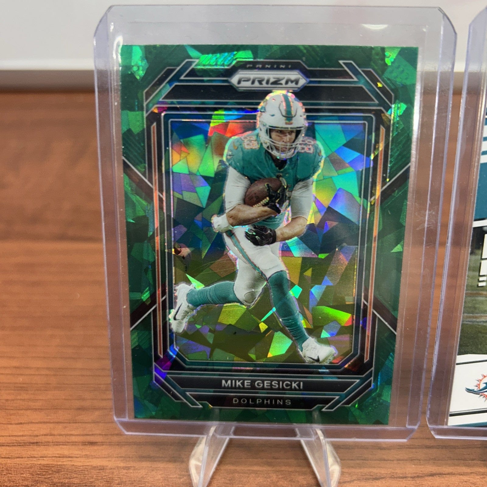 Cheap Sneaks Footwear/Sports Cards Football Card Mike Gesicki 2022 Panini Prizm #182 Green Ice Prizm Color Match Dolphi