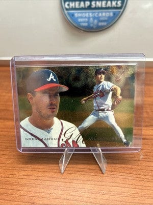 Cheap Sneaks Footwear/Sports Cards Greg Maddux 1995 Fleer Flair Base Card #105