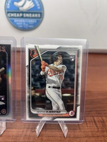 Cheap Sneaks Footwear/Sports Cards Heston Kjerstad (RC) 2024 Topps Chrome Update Prism, Silver Refractor