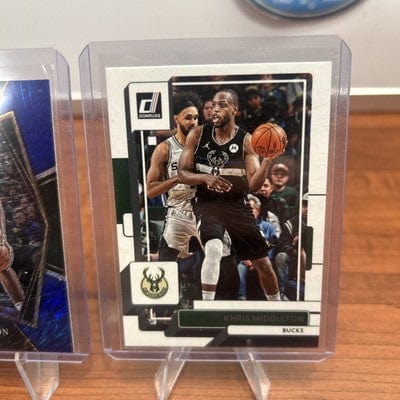 Cheap Sneaks Footwear/Sports Cards Khris Middleton 2021-22 Panini Select Premier Level Blue Shimmer Prizm