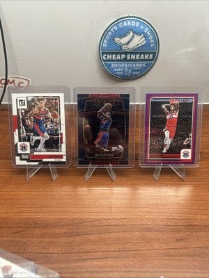 Cheap Sneaks Footwear/Sports Cards Kyle Kuzma Lot(3) 2022 Panini Select #70,23 Flux #57,22 Donruss#85 Wiz