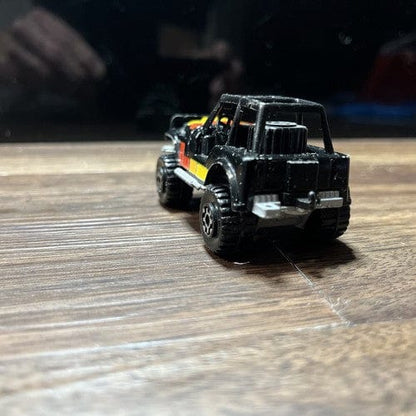 Cheap Sneaks Footwear/Sports Cards Matchbox Car 1983 Vintage Matchbox *JEEP 4X4* (Made in Macau)