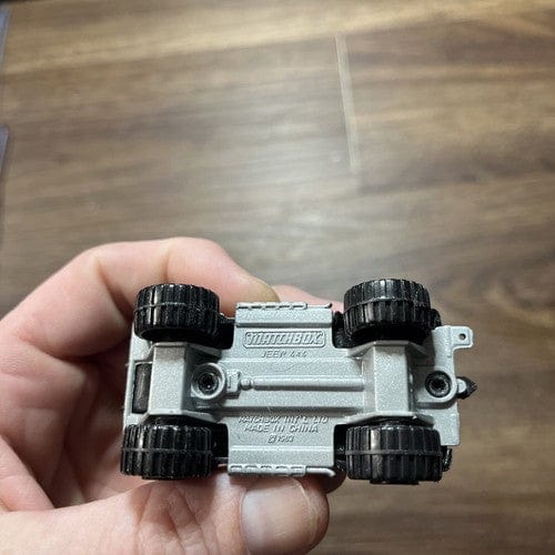 Cheap Sneaks Footwear/Sports Cards Matchbox Car 1983 Vintage Matchbox *JEEP 4X4* (Made in Macau)