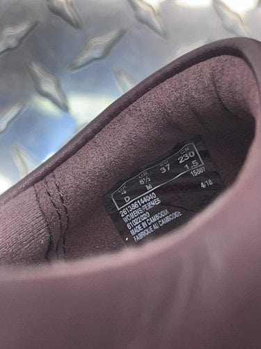 Cheap Sneaks Footwear/Sports Cards Shoes Women Clark’s Collection Hook And Loop Women’s Size 6.5 Burgundy Leather