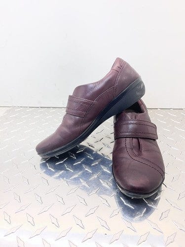 Cheap Sneaks Footwear/Sports Cards Shoes Women Clark’s Collection Hook And Loop Women’s Size 6.5 Burgundy Leather