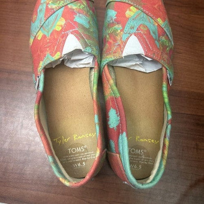 Cheap Sneaks Footwear/Sports Cards Shoes Women Toms Tyler Ramsey Flats Slip On Shoes Wmn (6.5)Limted Grn Orng Canvas