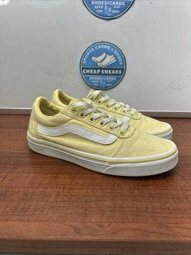 Cheap Sneaks Footwear/Sports Cards Skateboarding Shoes Vans Old School Yellow Women’s Size 6.5 (Nice) 500714
