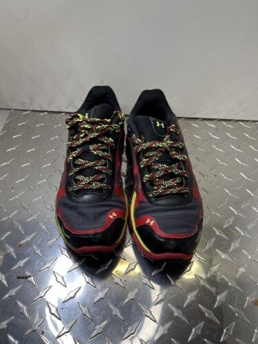 Cheap Sneaks Footwear/Sports Cards Under Armour Strom Size 7Y Boys Running Shoe Red/Blk/yellow