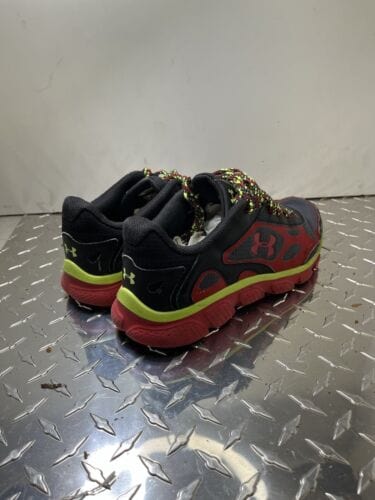 Cheap Sneaks Footwear/Sports Cards Under Armour Strom Size 7Y Boys Running Shoe Red/Blk/yellow