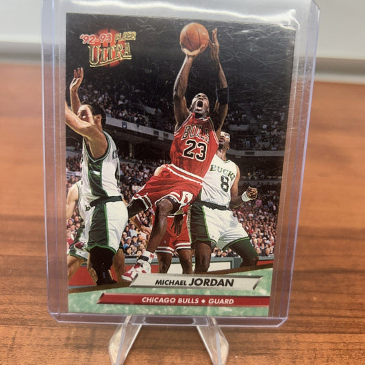 Michael Jordan 1992-93 Fleer Ultra Basketball #27 Chicago Bulls HOF